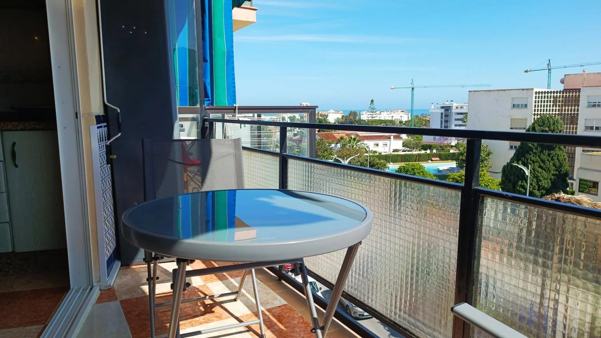 Riv - Reformado, Terraza Con Vistas Al Mar, 1 Dormitorio, 800 Metros De La Playa Torremolinos 0*,  Spain