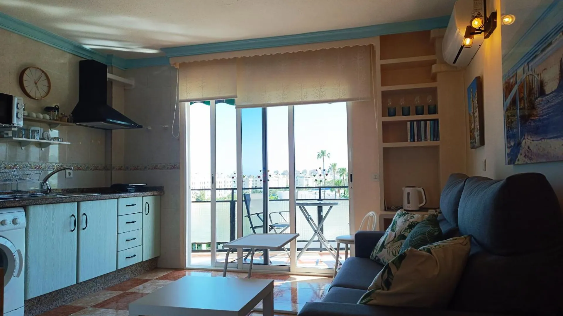 Riv - Reformado, Terraza Con Vistas Al Mar, 1 Dormitorio, 800 Metros De La Playa Torremolinos 0*,  Spain